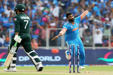 Annihilation in Ahmedabad: India steamroll Pakistan to maintain perfect World Cup momentum