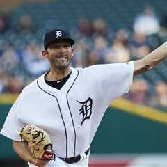 Padres Sign Ryan Carpenter To Minor League Deal