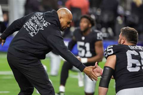 Antonio Pierce Explains His Message For Raiders Players