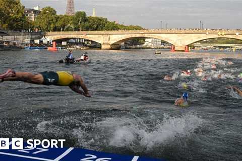 Para-triathlon Seine swim dropped over water quality