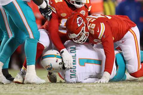 Dolphins playoff loss to Chiefs ends once promising season, leaving injuries and questions behind