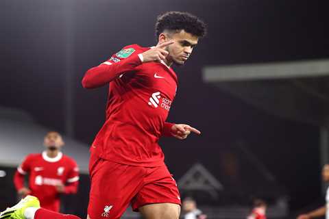 Liverpool Advances to Carabao Cup Final After Nervy Draw with Fulham