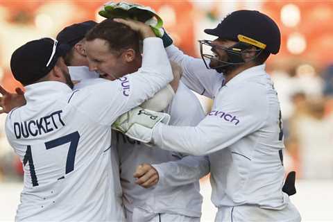 England stun India to win first Test by 28 runs