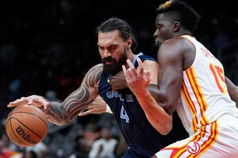 Report: Grizzlies trade Steven Adams to Rockets for Oladipo, second-round picks