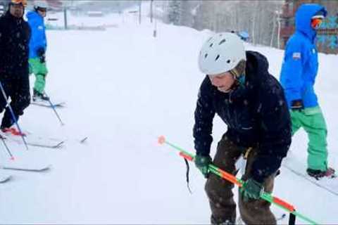 Ski drill for carving, alignment, Vs on Knees