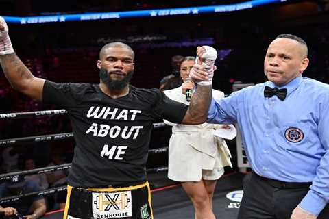 Chordale Booker overcomes determined Greg Vendetti, wins unanimous decision