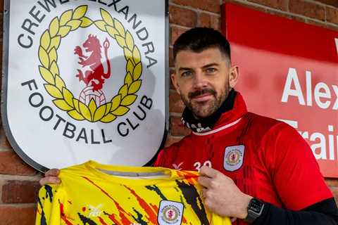 Former Premier League Star Keiren Westwood Joins Crewe Alexandra After Almost Two Years Unemployed