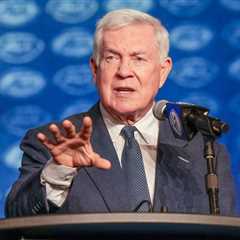 Mack Brown shares one thing he thinks will help college football