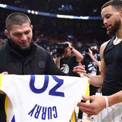 LOOK: UFC legend Khabib Nurmagomedov meets Stephen Curry and other pictures of the day in the NBA