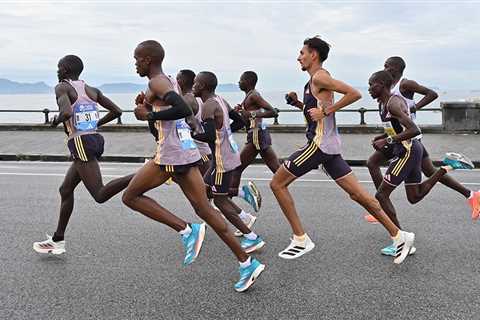 Big half-marathon PB from Emile Cairess in Naples