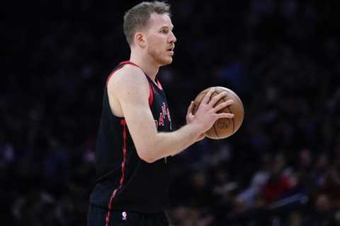 Raptors’ Poeltl exits game vs. Pacers with left ankle strain