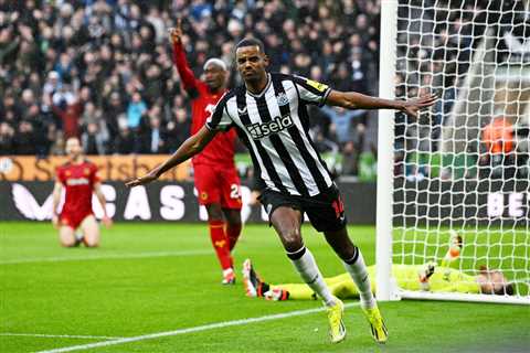 Alexander Isak heads home after scintillating Newcastle counter