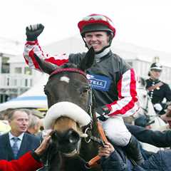 Grand National Hero Graham Lee Paralysed After Fall