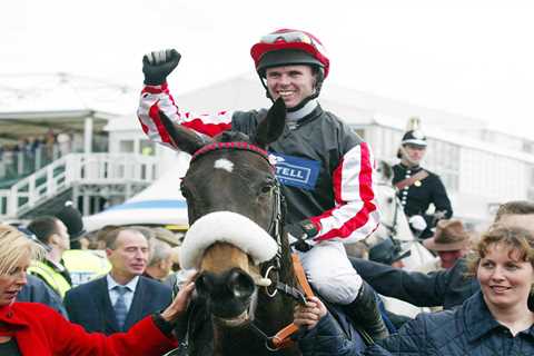 Grand National Hero Graham Lee Paralysed After Fall