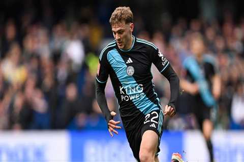 Kiernan Dewsbury-Hall: Tottenham aiming to ruin Man United’s transfer plan by snatching up midfield ..