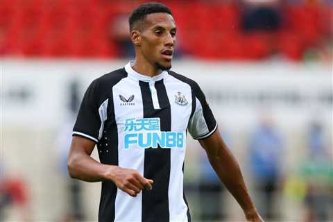 Newcastle United midfielder Isaac Hayden wants to stay at QPR beyond this season