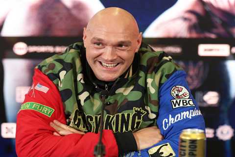 Tyson Fury's Team Jokes About Ticket Price Drop After Dad's Usyk Fight Prediction