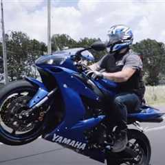 3 Reasons Why Wheelies Are Bad For Your Motorcycle