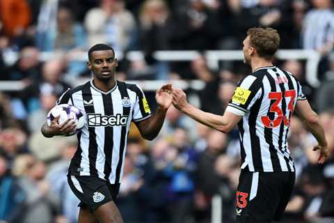 Newcastle star Alexander Isak has just been shockingly snubbed by the Premier League