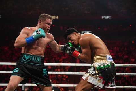 Canelo Alvarez Proves Too Strong For Jaime Munguia