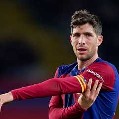 Who should captain Barcelona if Sergi Roberto leaves?