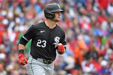 White Sox Place Andrew Benintendi On 10-Day Injured List