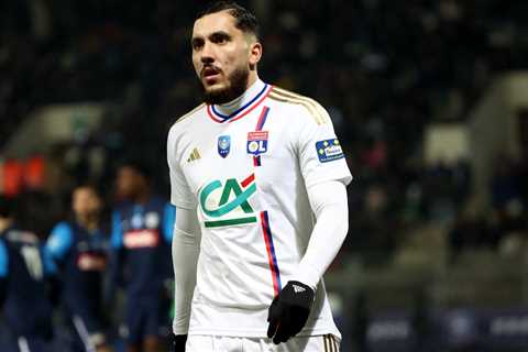 Liverpool and Tottenham Dealt Blow as PSG Target Opts to Stay at Lyon