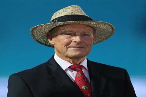 England legend Sir Geoffrey Boycott, 83, diagnosed with throat cancer for second time and will..