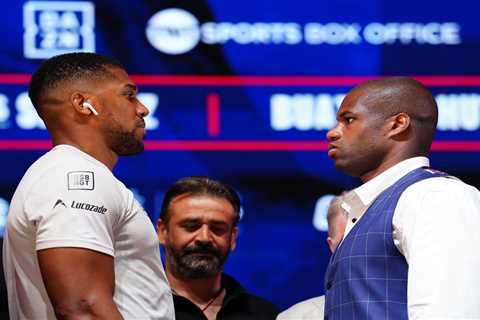 Eddie Hearn told to calm down by Daniel Dubois in tense exchange