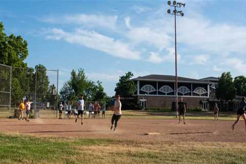 The Ultimate Guide to Playing Baseball in Harrison County, MS