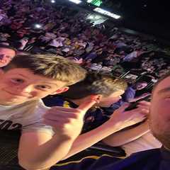 Luke Littler gets double thumbs-up from Rooney's lad in adorable meetup snap