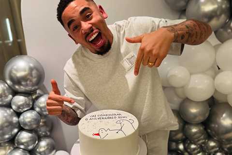 Arsenal's Jesus Unleashes Birthday Cake Chaos - Neymar Can't Stop Laughing