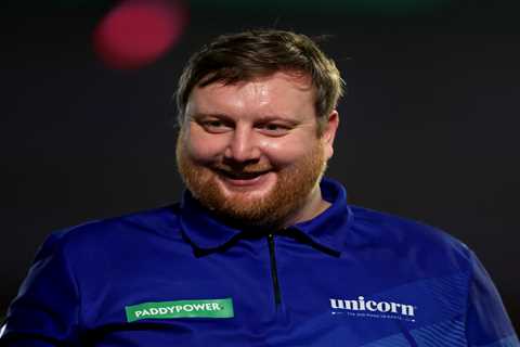 Stuck in Traffic Hell, Menzies STILL Grabs Darts Glory (and Quits His Day Job)