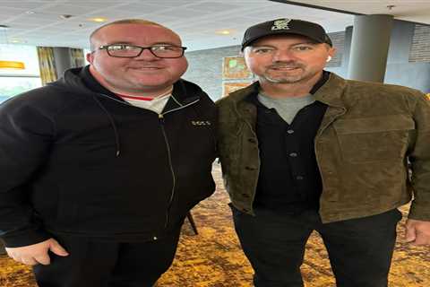 Bumping into Dudek! The Bullet's Unexpected Hotel Encounter Has Him Starstruck