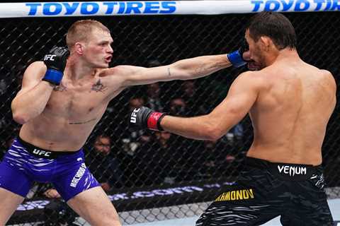 EXCLUSIVE: UFC Welterweight Showdown! Irishman Ian Machado Garry Faces Brazilian Carlos Prates in..