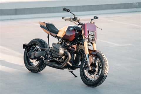 Boxed Burgundy: A custom BMW R12 nineT from Poland