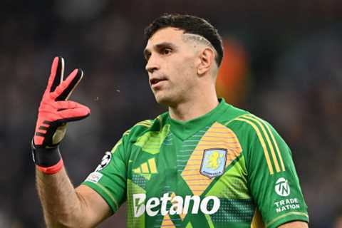Villa Told: Demand Double Market Value for Man United’s Martinez Pursuit