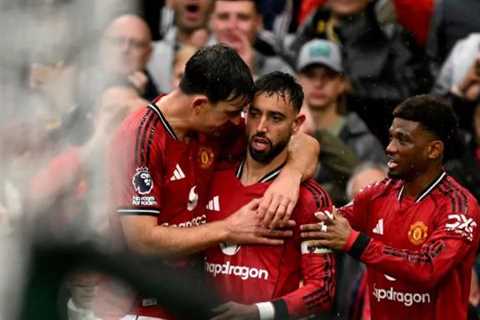 United Beat Chelsea 2-1 Despite Casemiro Red Card
