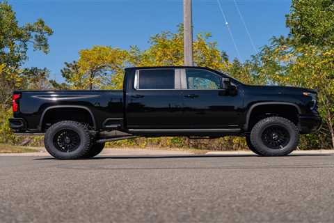 This Lifted 2025 Chevy Silverado ZR2 Is The Ultimate HD Trail Rig