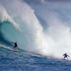 Surfing Big Waves at Waimea Bay (November 30, 2025)  8K HDR